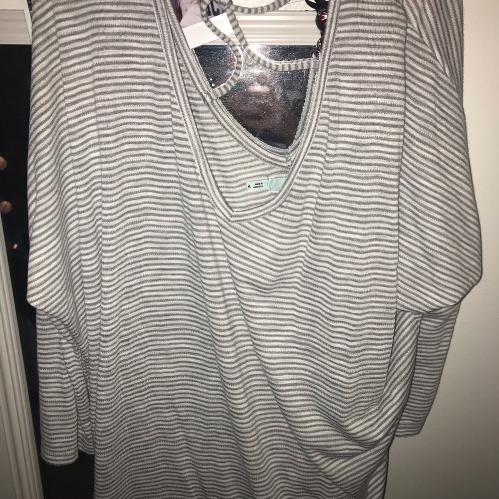 Quarter Sleeve Tie Back